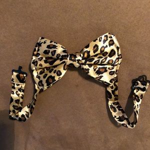 Leopard Clip-On Bowtie